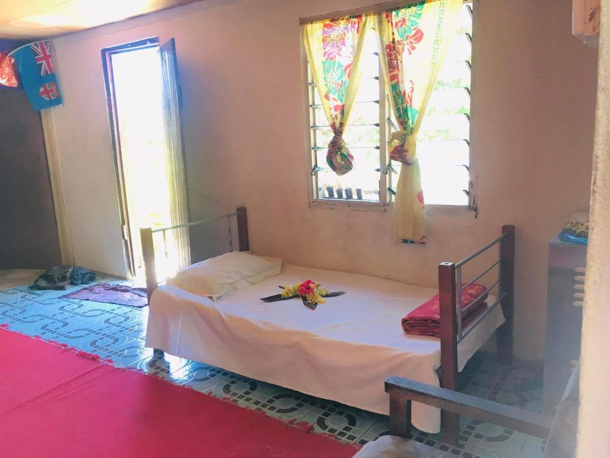 Yasawa Homestays Naisisili Ngoại thất bức ảnh