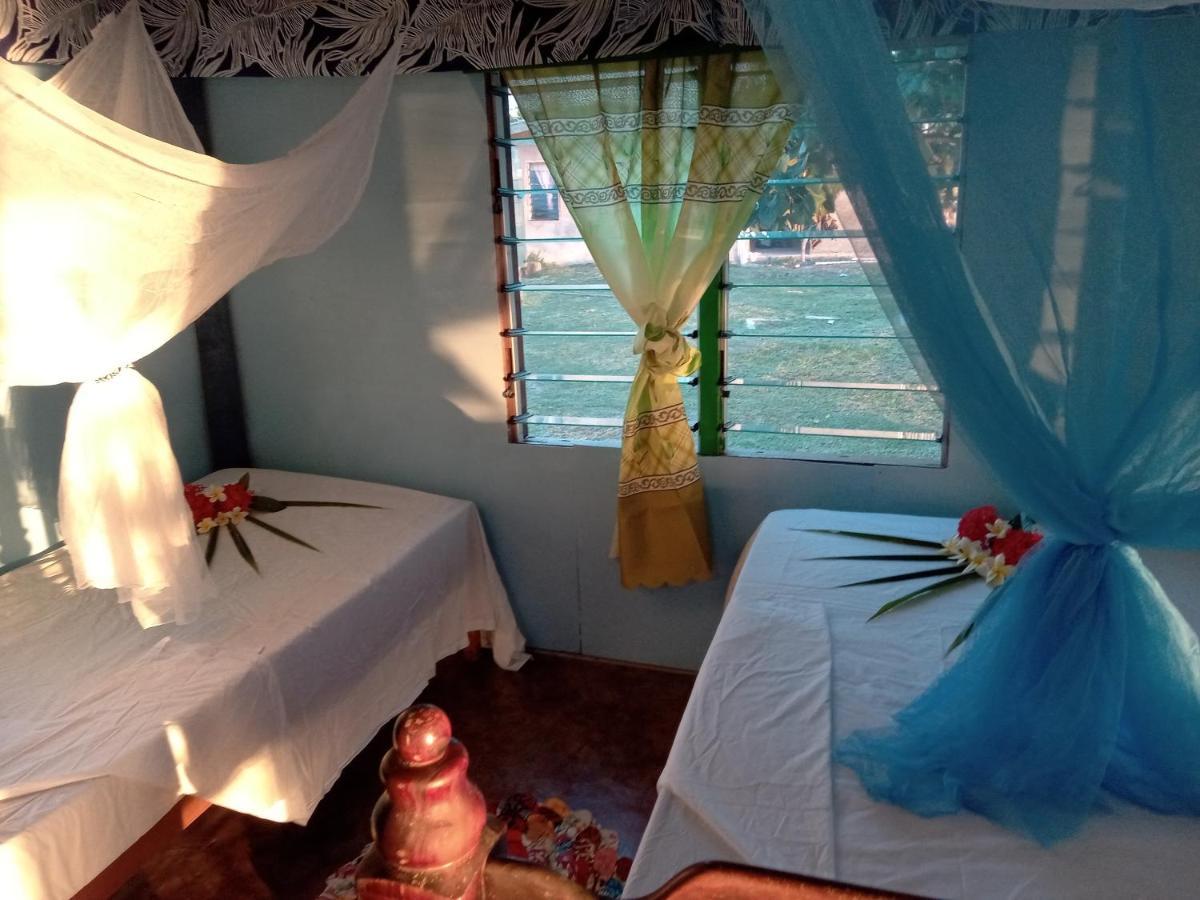 Yasawa Homestays Naisisili Ngoại thất bức ảnh